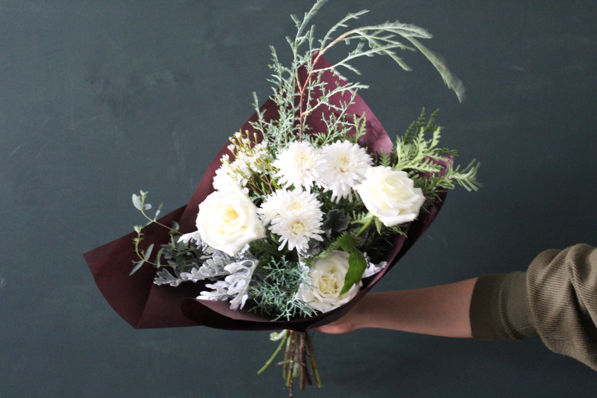 Holiday Wrap  Luxury Hand Tied Bouquet – LOCAFLORA